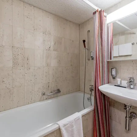 Boutique Cervus Hotel 3*