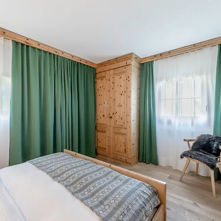 Boutique Cervus Hotel 3*